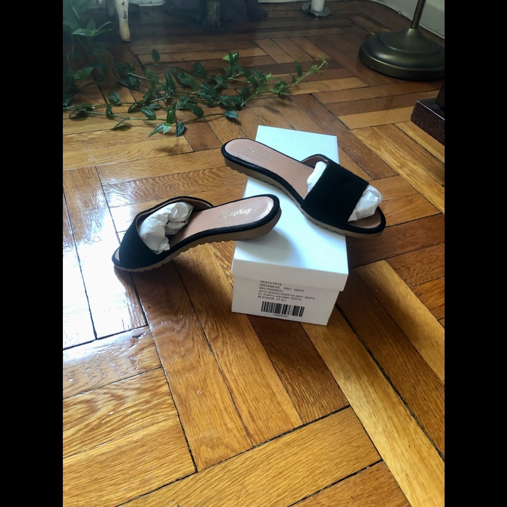 Anthropologie Farylrobin Testa Slides